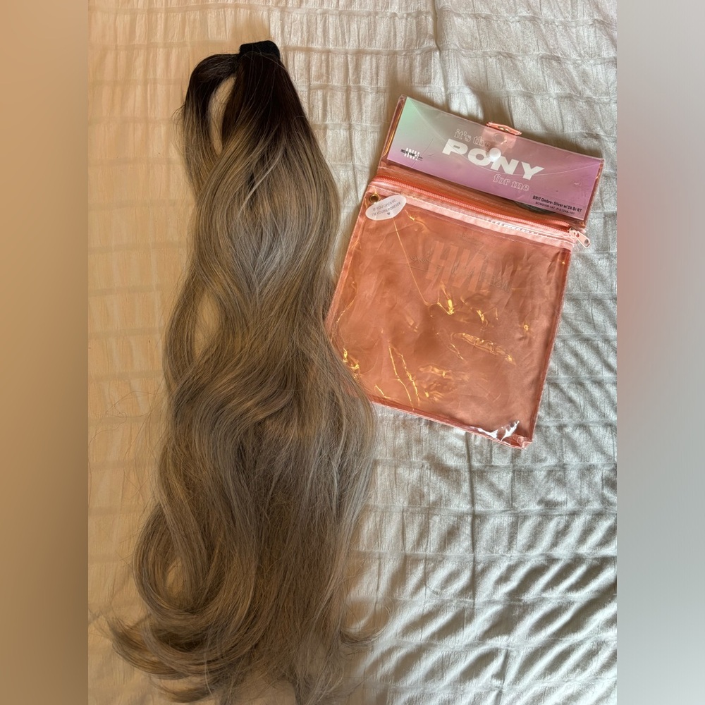 INH Brit Ponytail in Ombré Dark Brown Root with Silver
